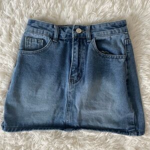 Adorable Jean mini skirt